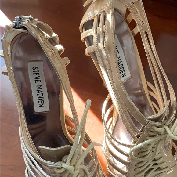 Sexy lace up Steve madden high heels - Picture 3 of 7